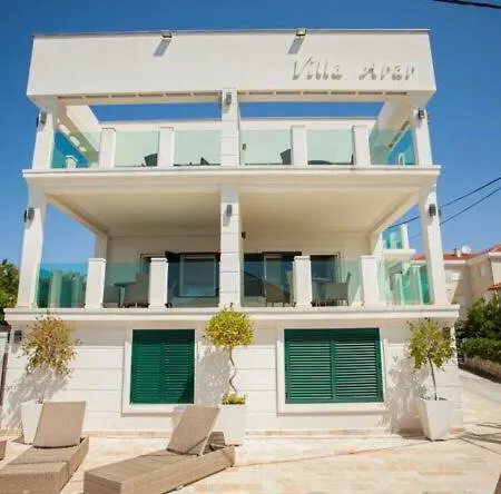 Arar * Seget Vranjica
